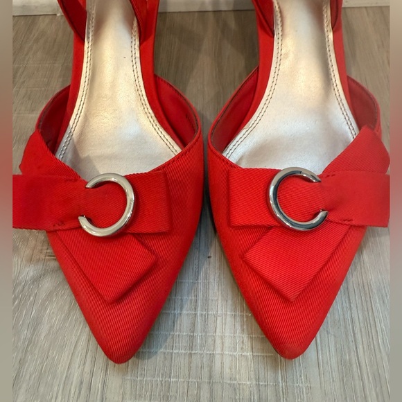 IMPO Red Slingback Kitten Heels w/ Bow & Silver Hardware – Size 8 - Picture 7 of 7